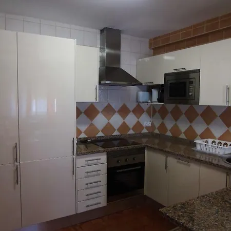 Cantinho Estrelas, Lagos Apartment *