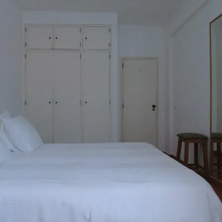 Cantinho Estrelas, Lagos Apartment