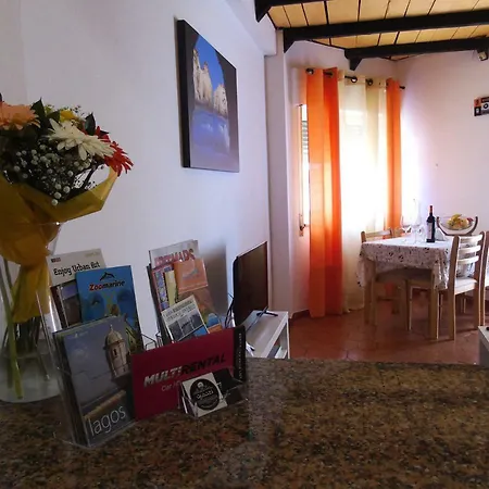 Cantinho Estrelas, Lagos *