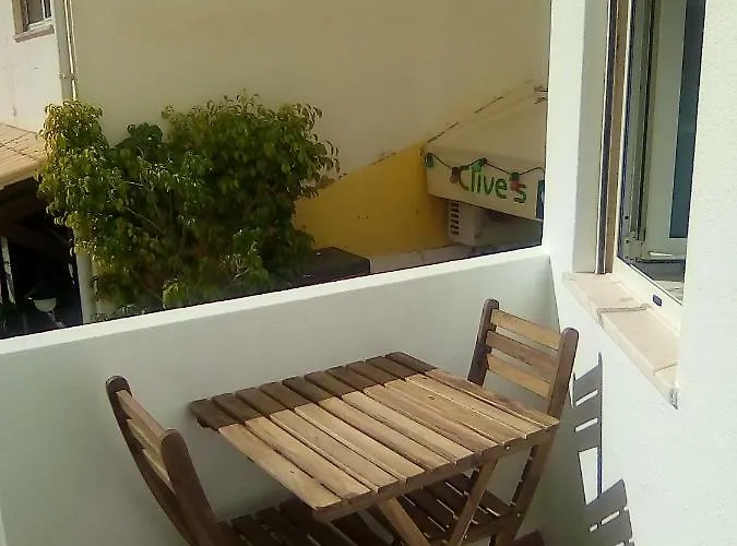 Cantinho Estrelas, Lagos