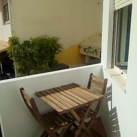 Cantinho Estrelas, Lagos